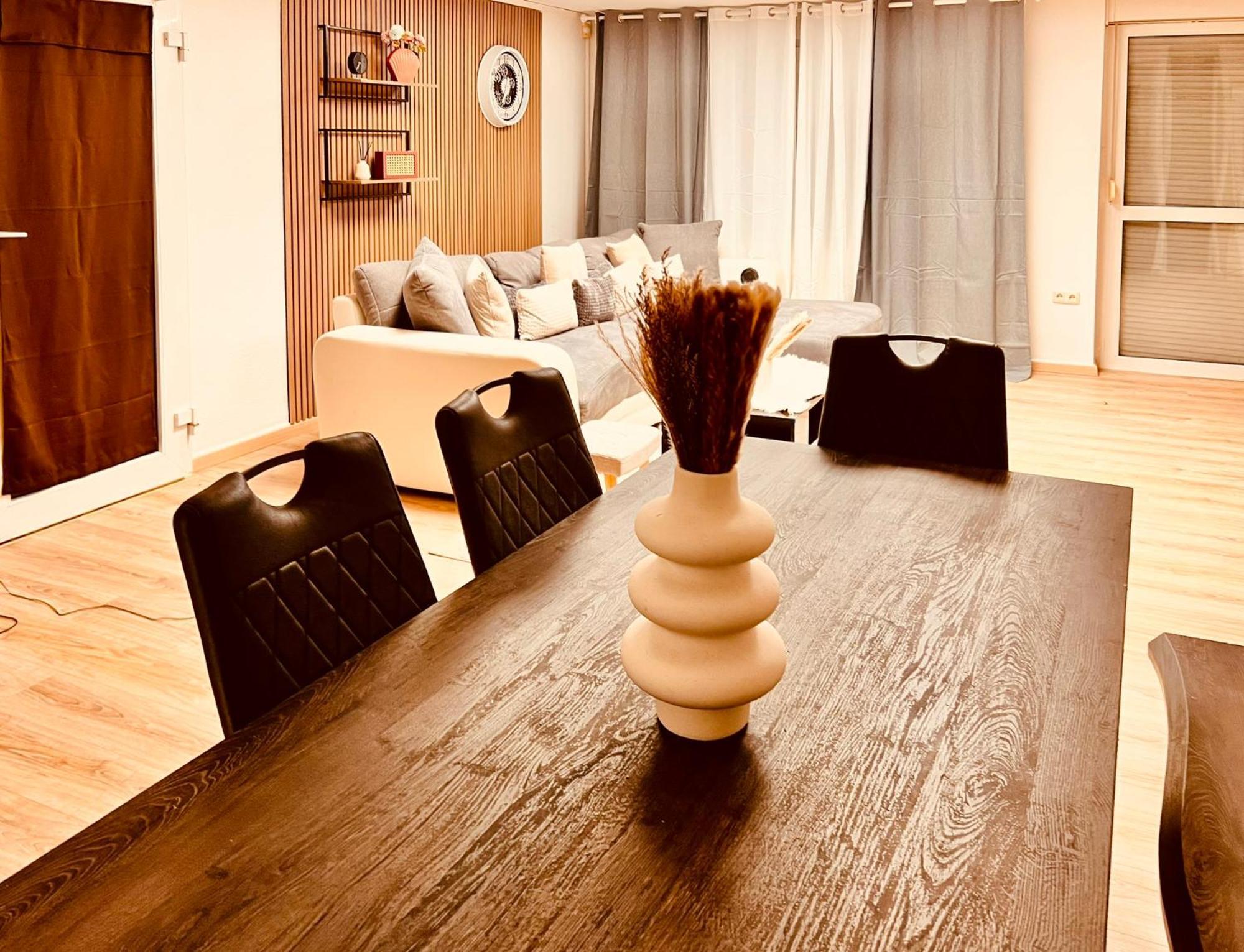 Cologne Luxe Living: Opulent Elegance Unleashed Apartment Екстериор снимка