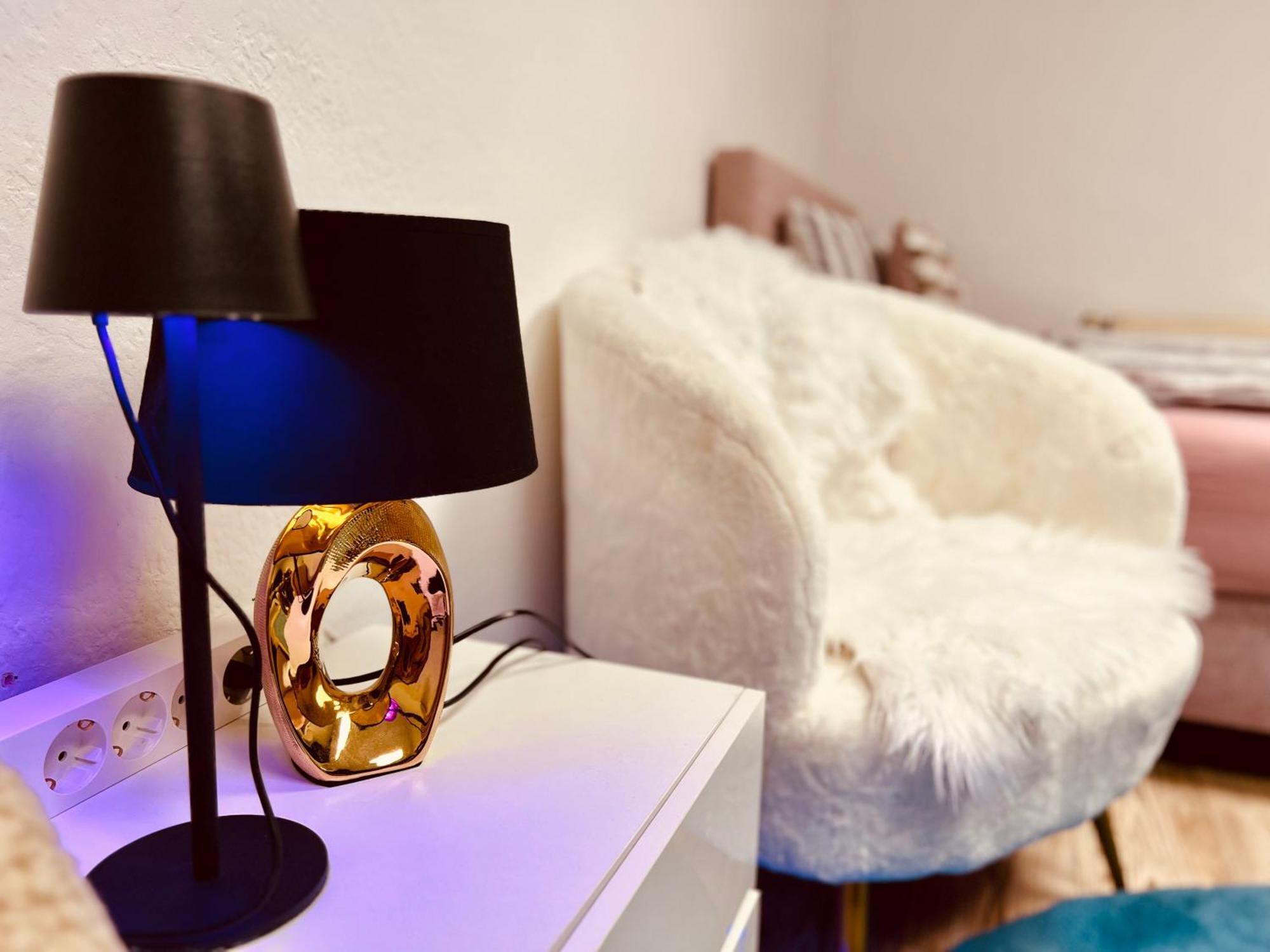 Cologne Luxe Living: Opulent Elegance Unleashed Apartment Екстериор снимка